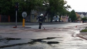 Pomocy JRG w neutralizacji plamy oleju